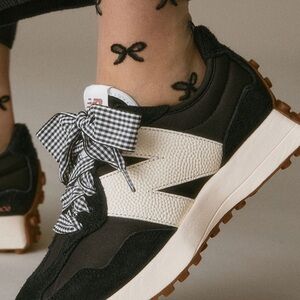 New Balance 327 Black and Cream Women's Sneakers